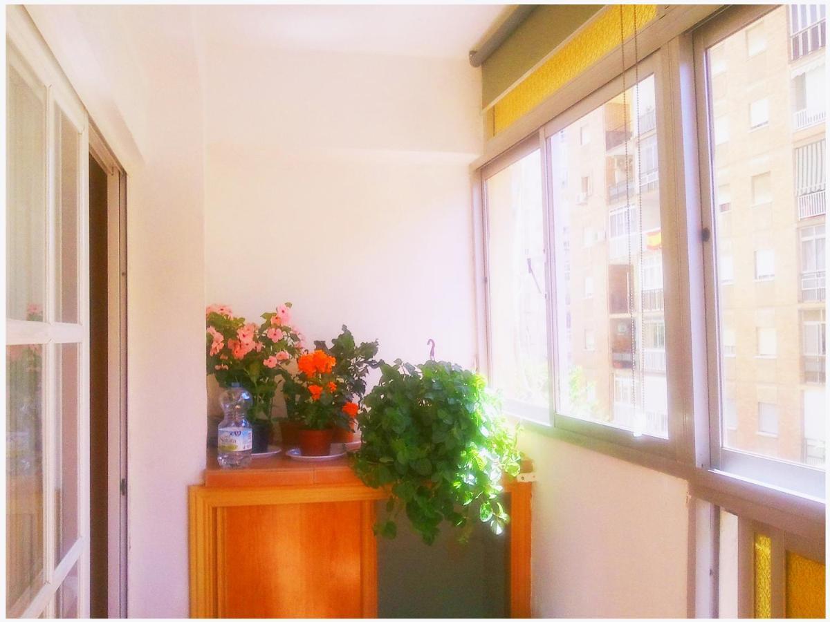 Bonito Apartamento Centrico Y Cerca De La Playa. Málaga Exterior foto